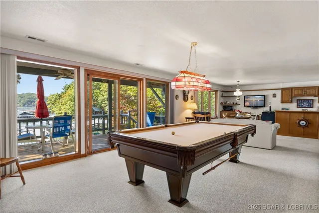 $890,000 | 517 Foxhead Shores Drive, Linn Creek, MO 65052