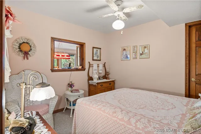 $890,000 | 517 Foxhead Shores Drive, Linn Creek, MO 65052