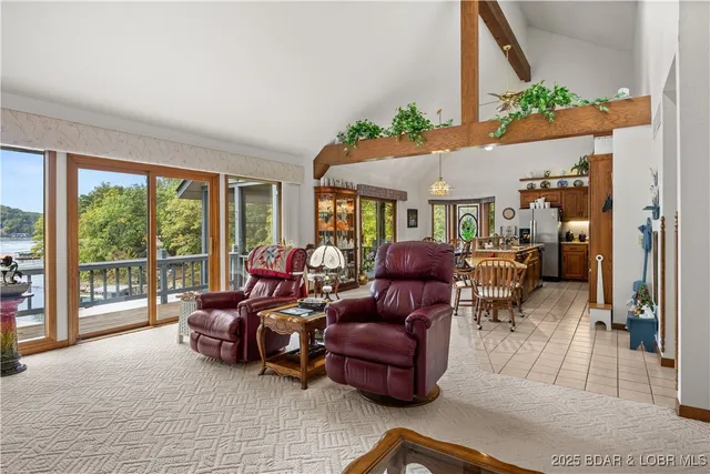 $890,000 | 517 Foxhead Shores Drive, Linn Creek, MO 65052