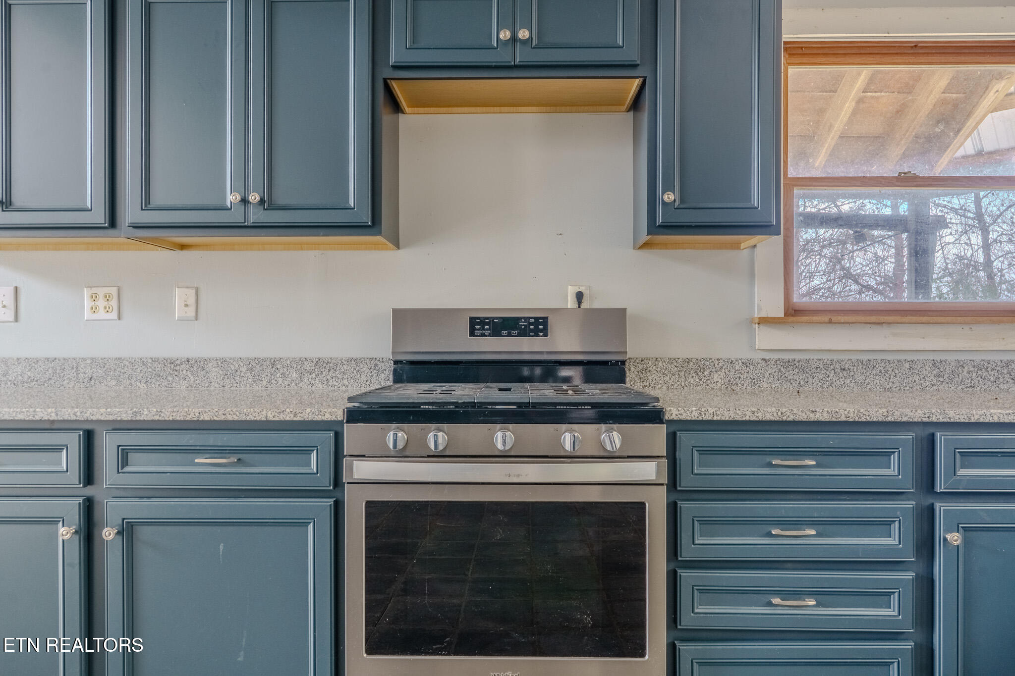 856-878 Little Berry Way, Unit 2 Del Rio, TN 37727 - Photo 6 of 33 _DSC9162-HDR