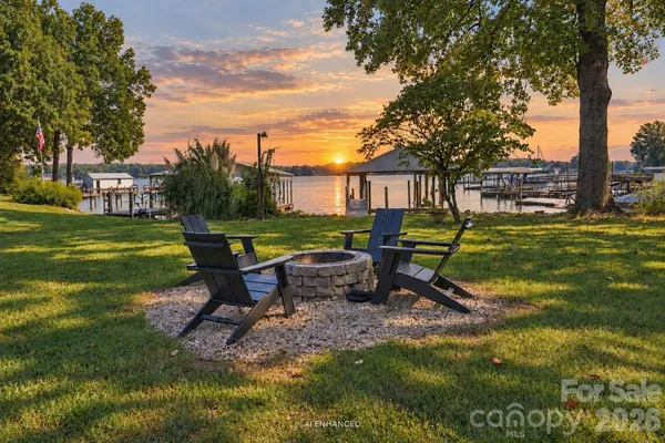 $1,300,000 | 4954 Moonlite Bay Drive, Sherrills Ford, NC 28673