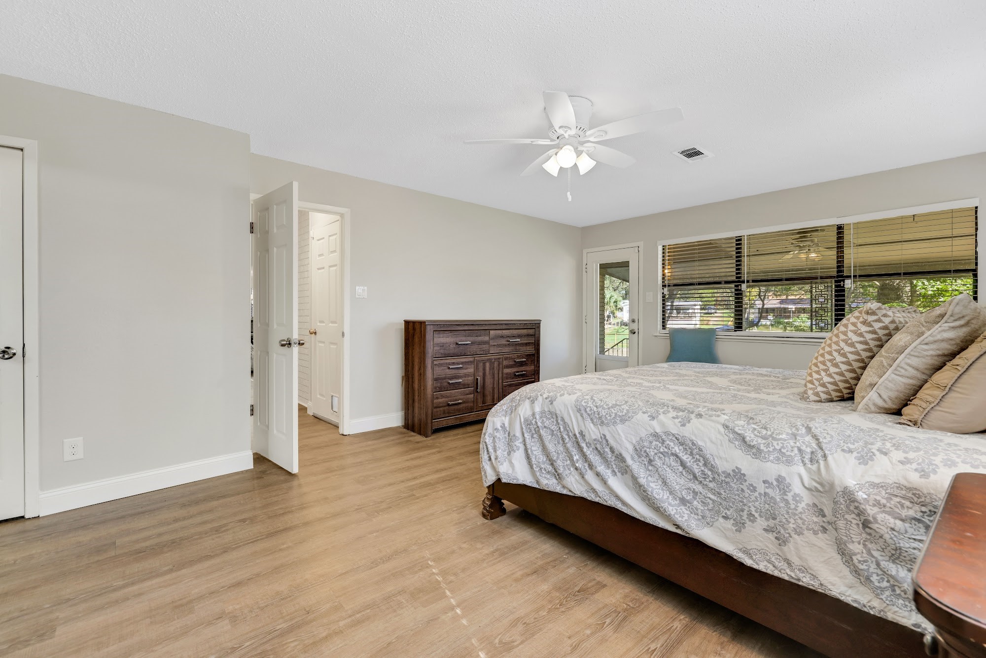 148 South Oak Bluff Street Trinity, TX 75862 - Photo 22 of 48