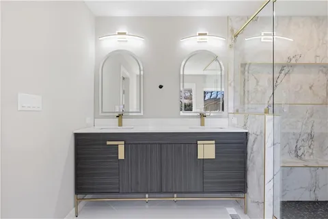 a bathroom with a bathtub
