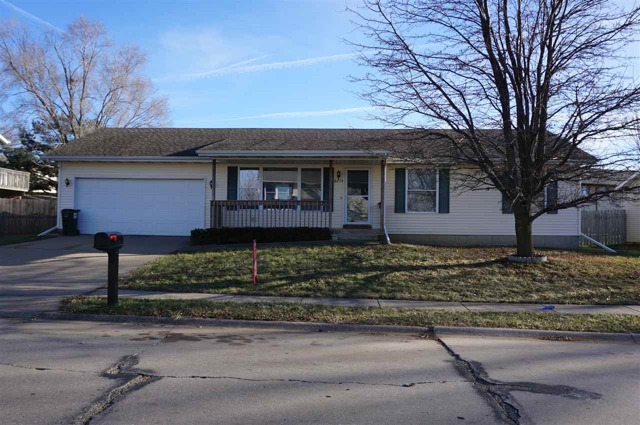 6215 Appomattox Road Davenport, IA 52806 - Photo 1 of 12 Gallery Image 1