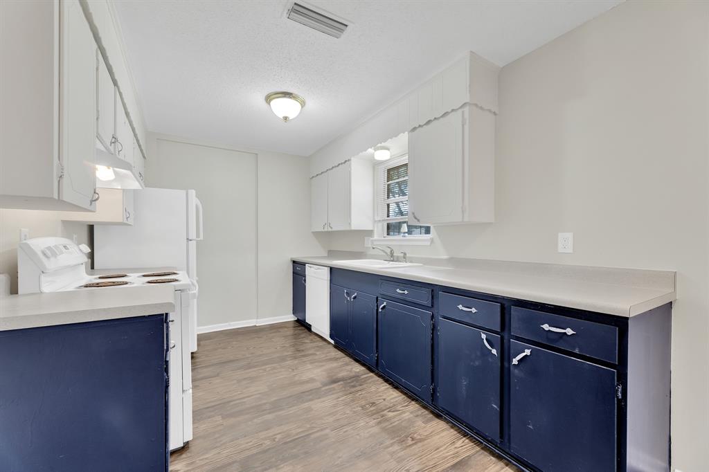 205 Collins Drive Terrell, TX 75160 - Photo 5 of 15