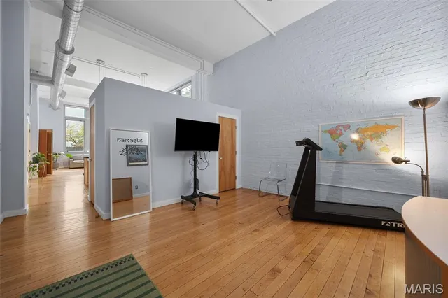 $260,000 | 4242 Laclede Avenue, Unit 106, St. Louis, MO 63108