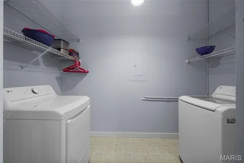 $260,000 | 4242 Laclede Avenue, Unit 106, St. Louis, MO 63108