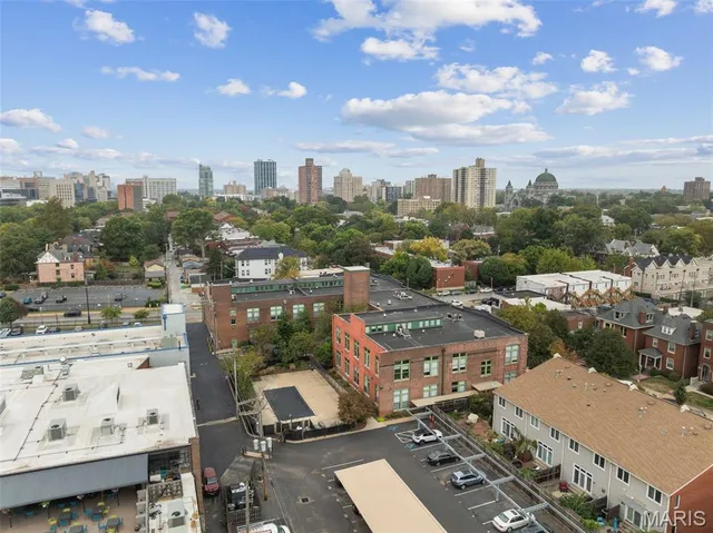 $260,000 | 4242 Laclede Avenue, Unit 106, St. Louis, MO 63108