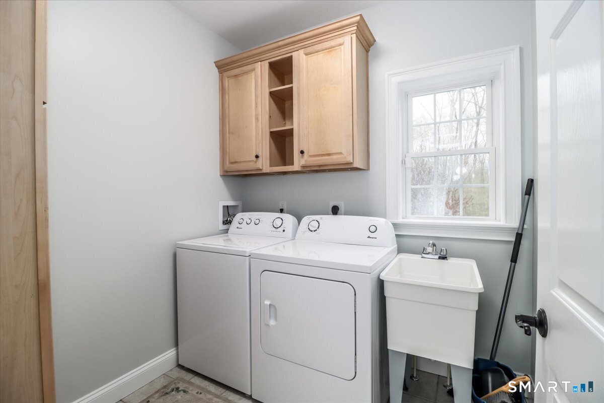 80 Washington Ridge Road New Milford, CT 06776 - Photo 14 of 40
