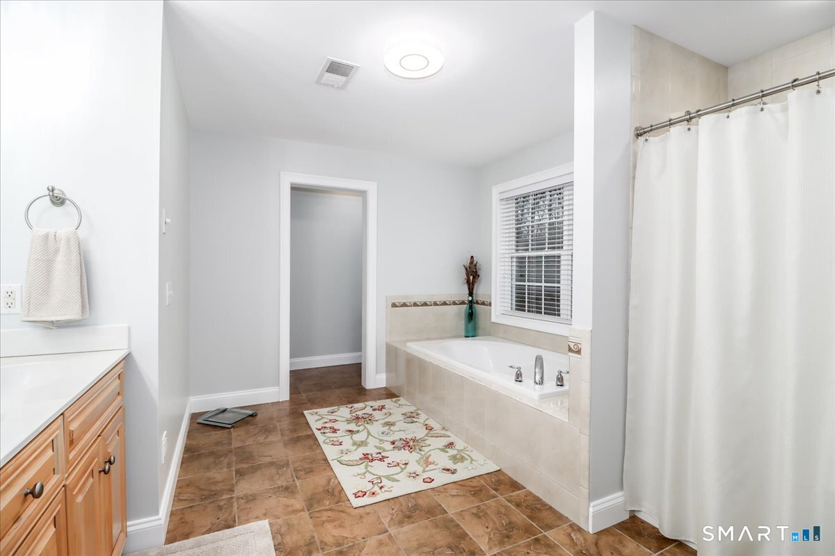 80 Washington Ridge Road New Milford, CT 06776 - Photo 19 of 40