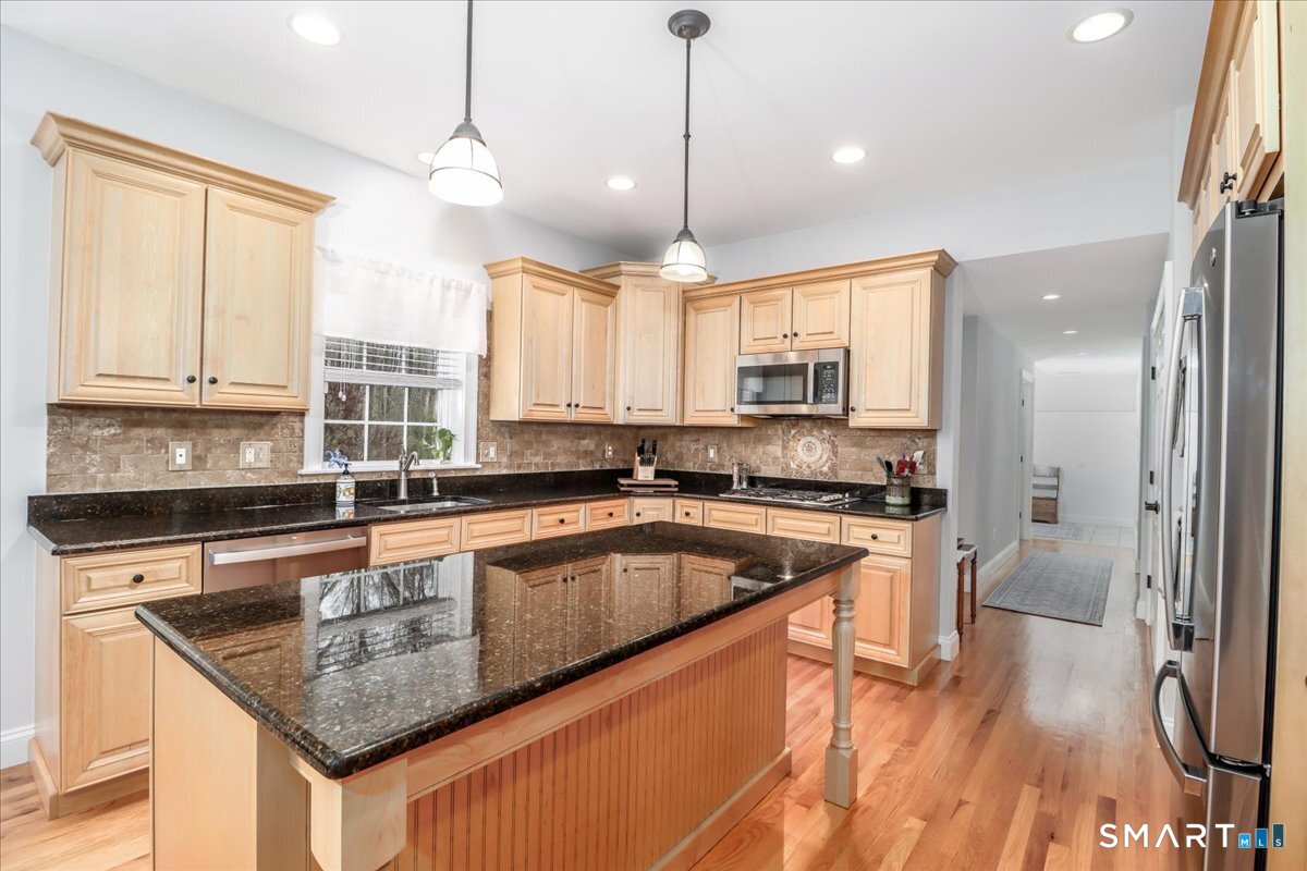 80 Washington Ridge Road New Milford, CT 06776 - Photo 5 of 40