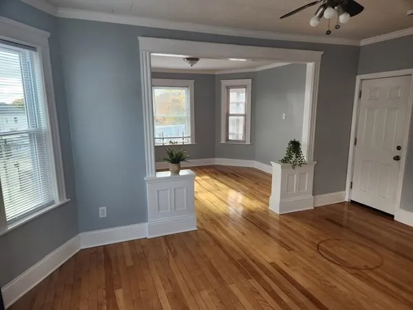 $2,300 | 1 Plantation Street, Unit 2, Worcester, MA 01604