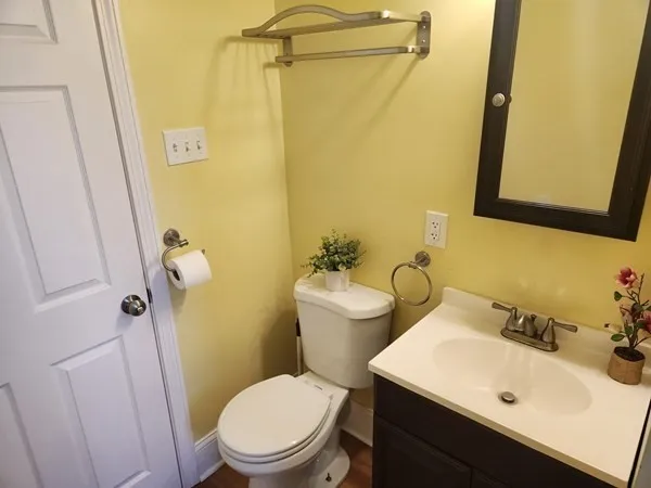 $2,300 | 1 Plantation Street, Unit 2, Worcester, MA 01604