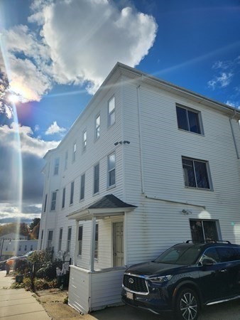 1 Plantation Street, Unit 2 Worcester, MA 01604 - Photo 4 of 37