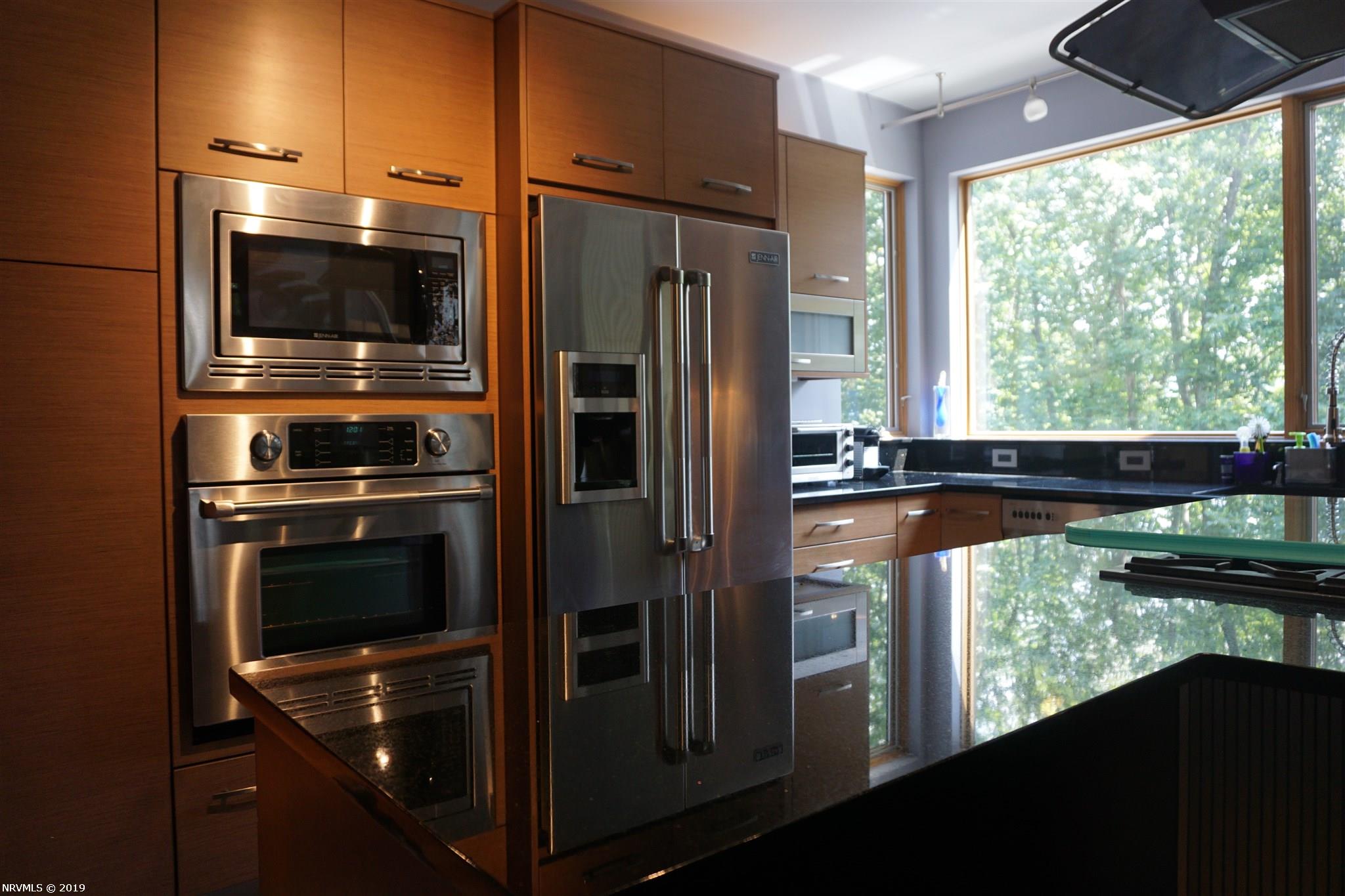 1405 Falcon Ridge Road Blacksburg, VA 24060 - Photo 15 of 50 Gallery Image 15