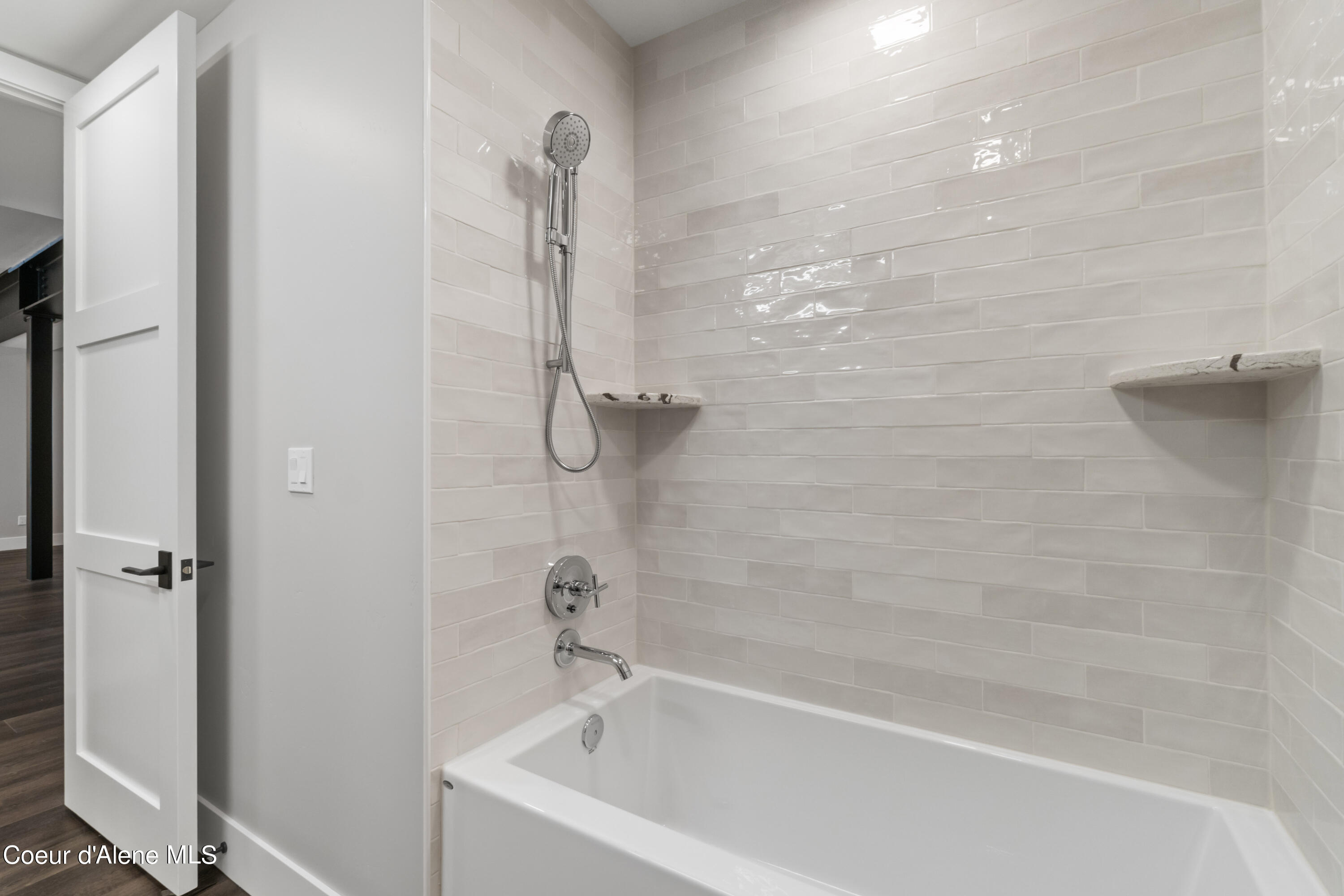 802 Sandpoint Avenue, Unit 8305 Sandpoint, ID 83864 - Photo 31 of 84 802-Sandpoint-Ave-8305-5777