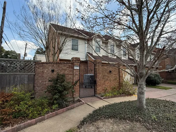 $3,250 | 3619 Mulberry Street, Houston, TX 77006