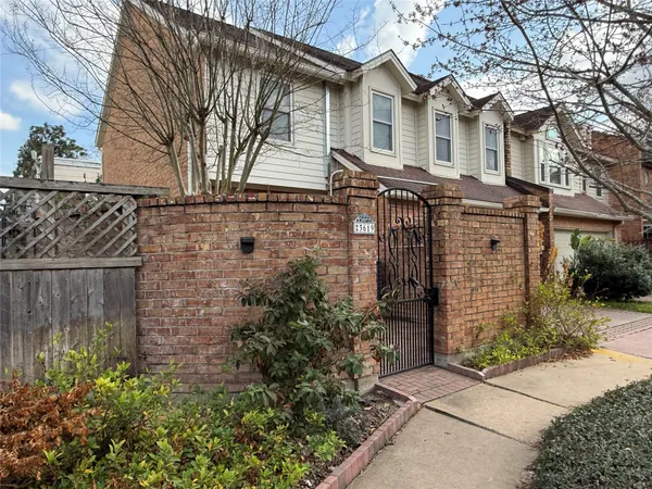 $3,250 | 3619 Mulberry Street, Houston, TX 77006