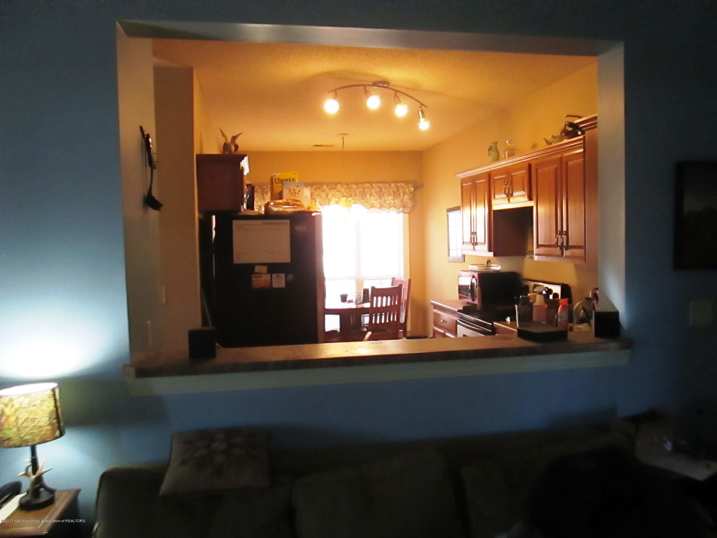 337 Woodview Road Byhalia, MS 38611 - Photo 8 of 27 IMG_0103
