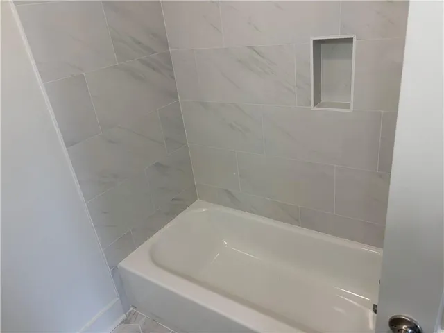 $249,900 | 2444 Huey P Long Avenue, Gretna, LA 70053