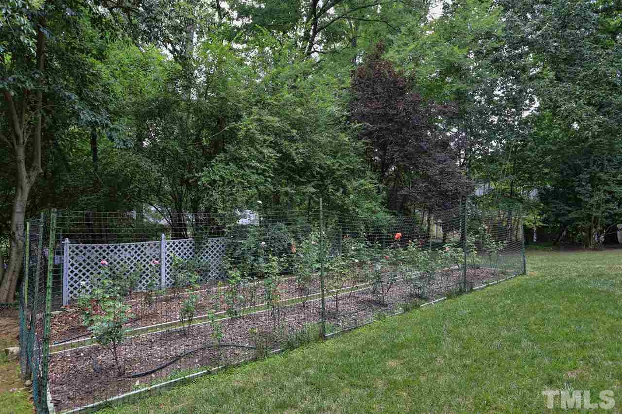341 Tenney Circle Chapel Hill, NC 27514 - Photo 20 of 21 a view of outdoor space and yard