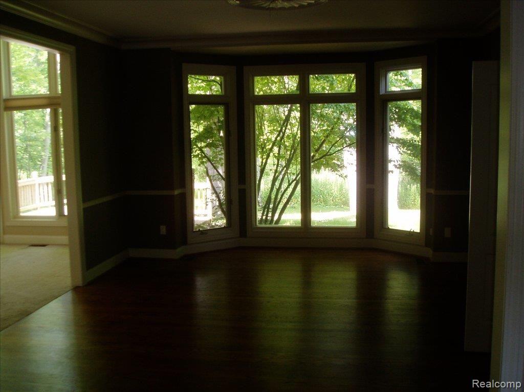1565 Scenic Hollow Rochester, MI 48306 - Photo 7 of 14 P1010039