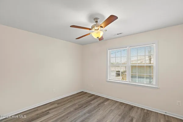 $1,350 | 27 East Doris Avenue, Unit 111, Jacksonville, NC 28540