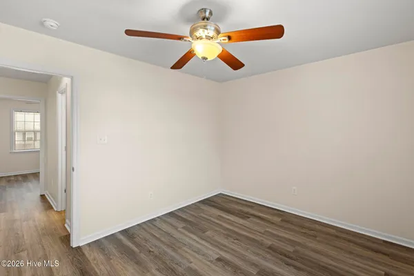 $1,350 | 27 East Doris Avenue, Unit 111, Jacksonville, NC 28540