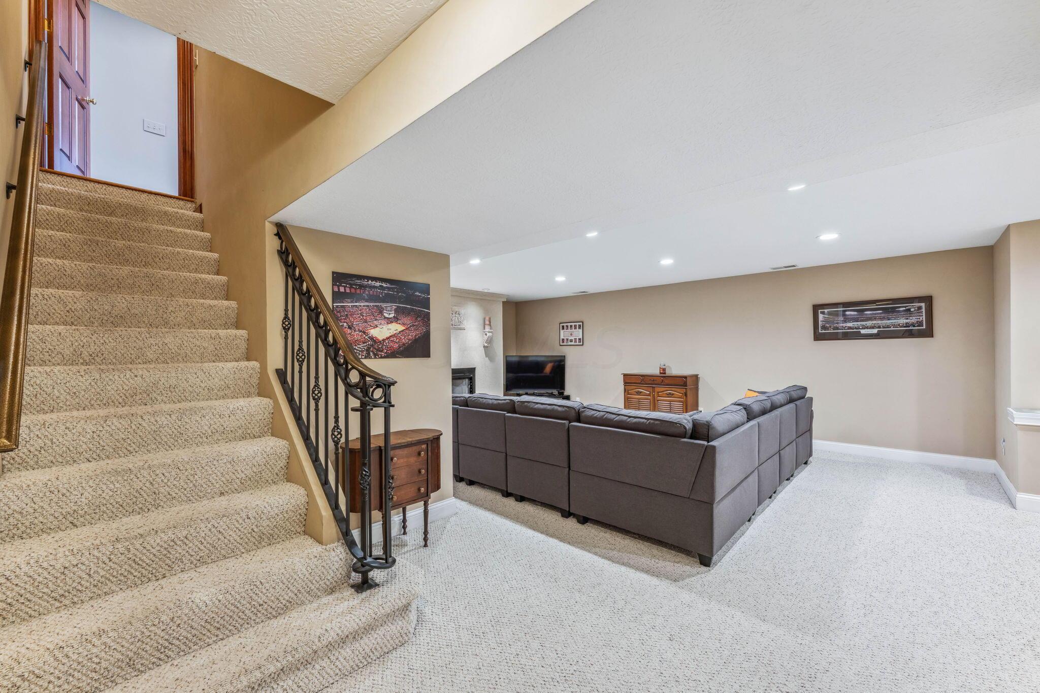 8153 Rookery Way Westerville, OH 43082 - Photo 51 of 85 Welcome to 8153 Rookery Way!