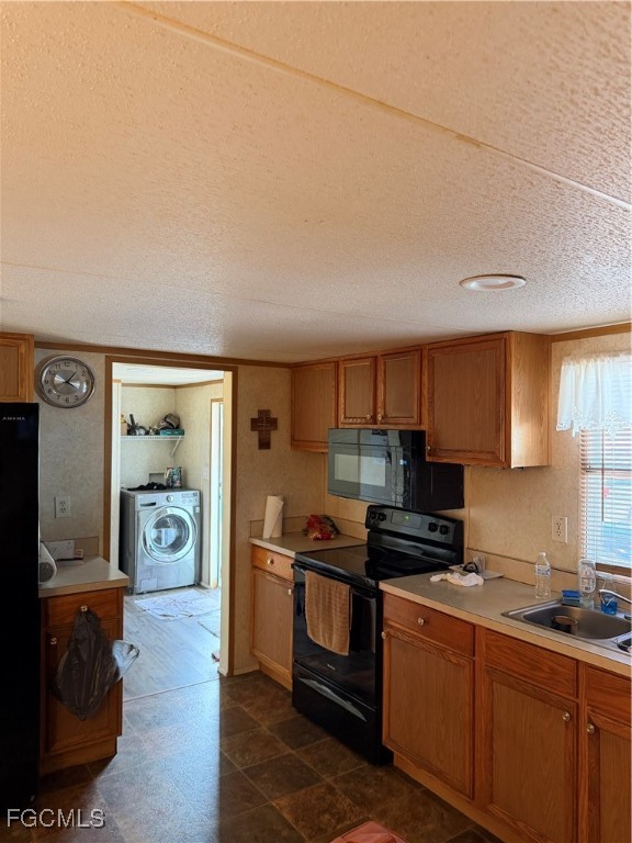 1660 Davidson Road Clewiston, FL 33440 - Photo 15 of 23 a kitchen with stainless steel appliances a sink stove and cabinets