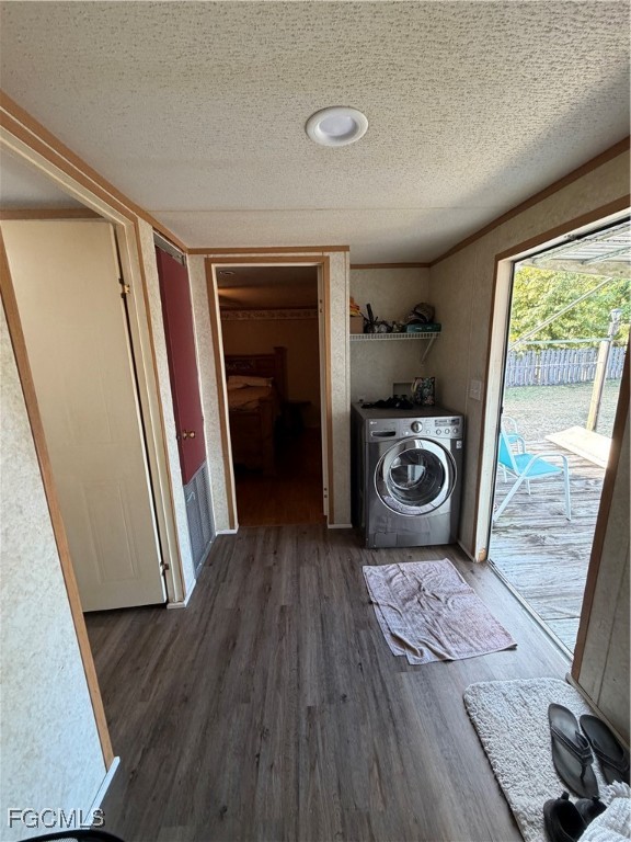 1660 Davidson Road Clewiston, FL 33440 - Photo 18 of 23 a view of a hardwood floor and a livingroom with furniture