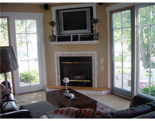 230 Riverside Drive Tiverton, RI 02878 - Photo 7 of 20 Den/Family/Great Room.