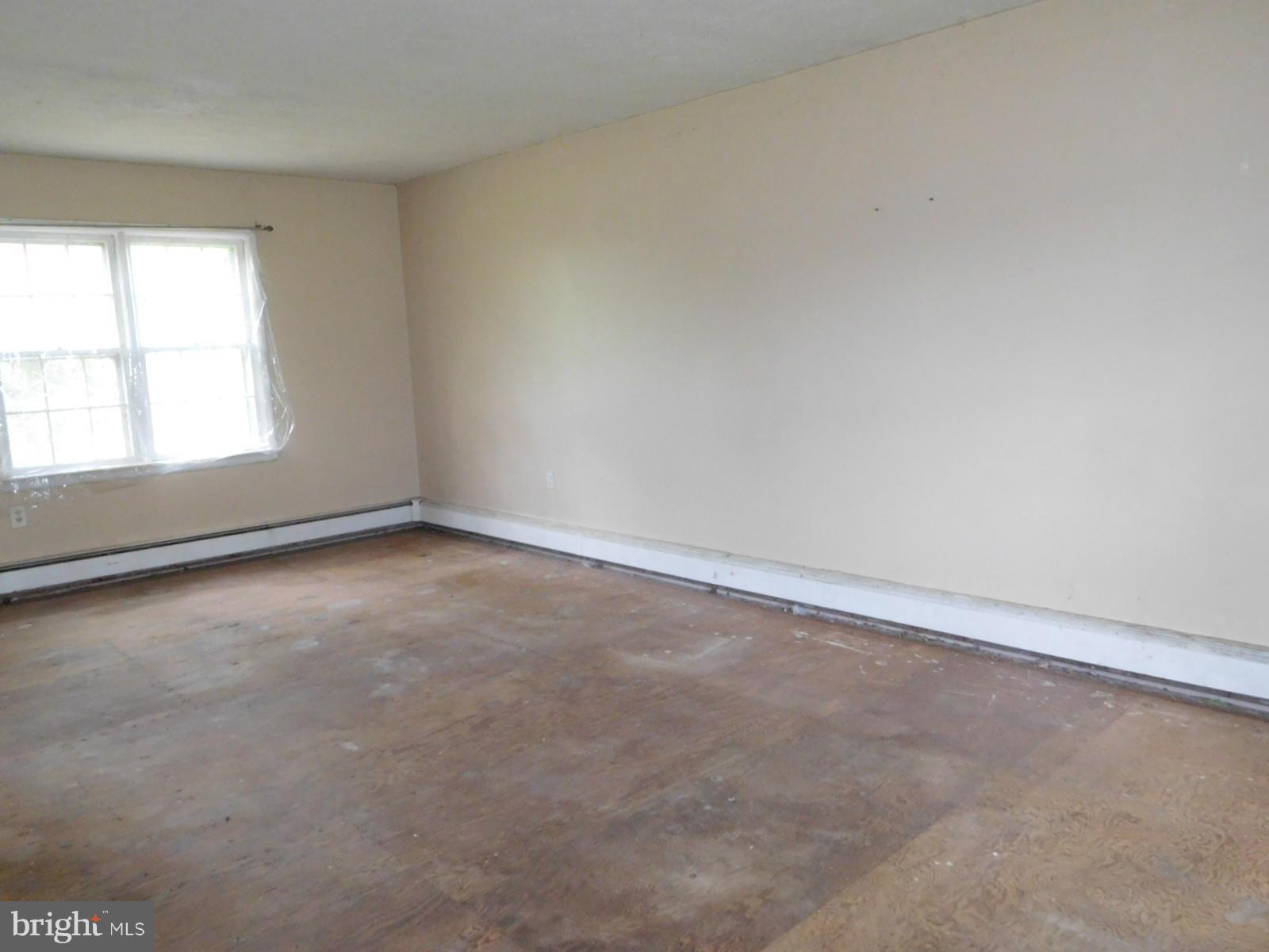 119 Bear Pond Road Marydel, MD 21649 - Photo 5 of 8 Interior (General)