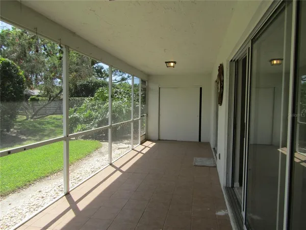 $2,100 | 3010 Ringwood Meadow, Unit 6, Sarasota, FL 34235