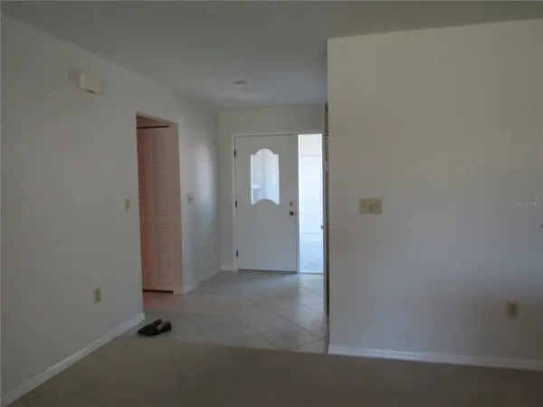 $2,100 | 3010 Ringwood Meadow, Unit 6, Sarasota, FL 34235