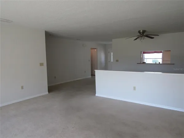 $2,100 | 3010 Ringwood Meadow, Unit 6, Sarasota, FL 34235