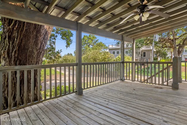 $664,900 | 408 Oakwood Drive, Ocean Springs, MS 39564