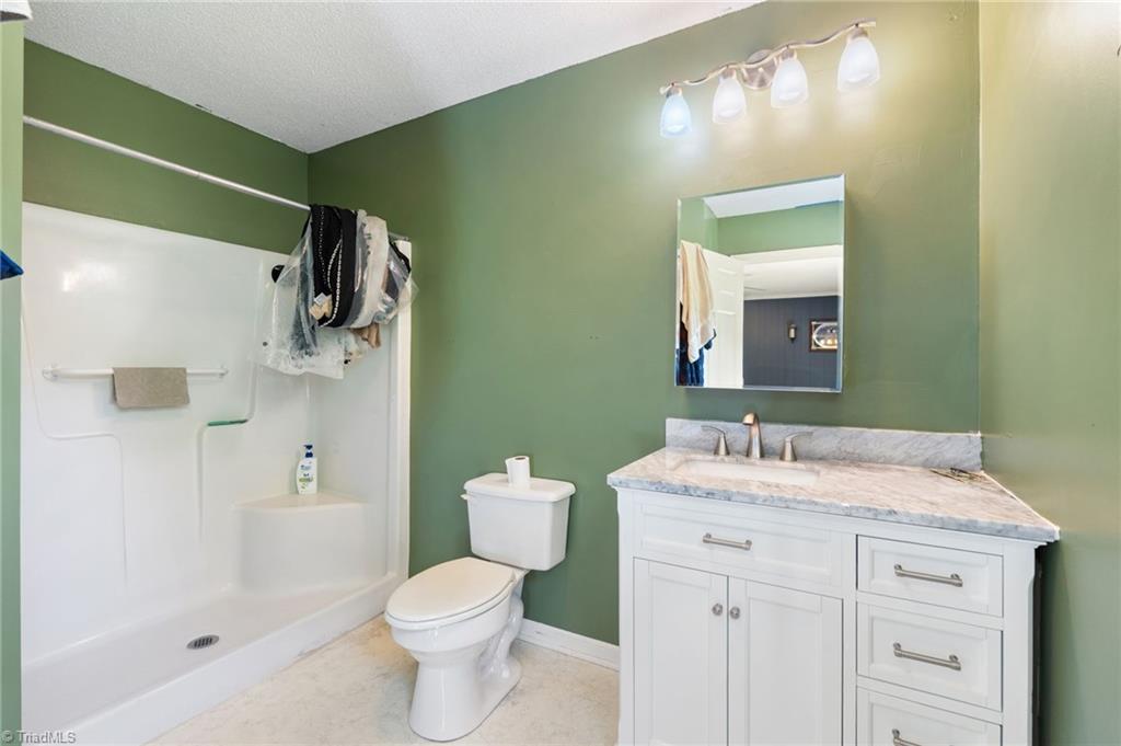 489 Eddinger Road Thomasville, NC 27360 - Photo 13 of 29