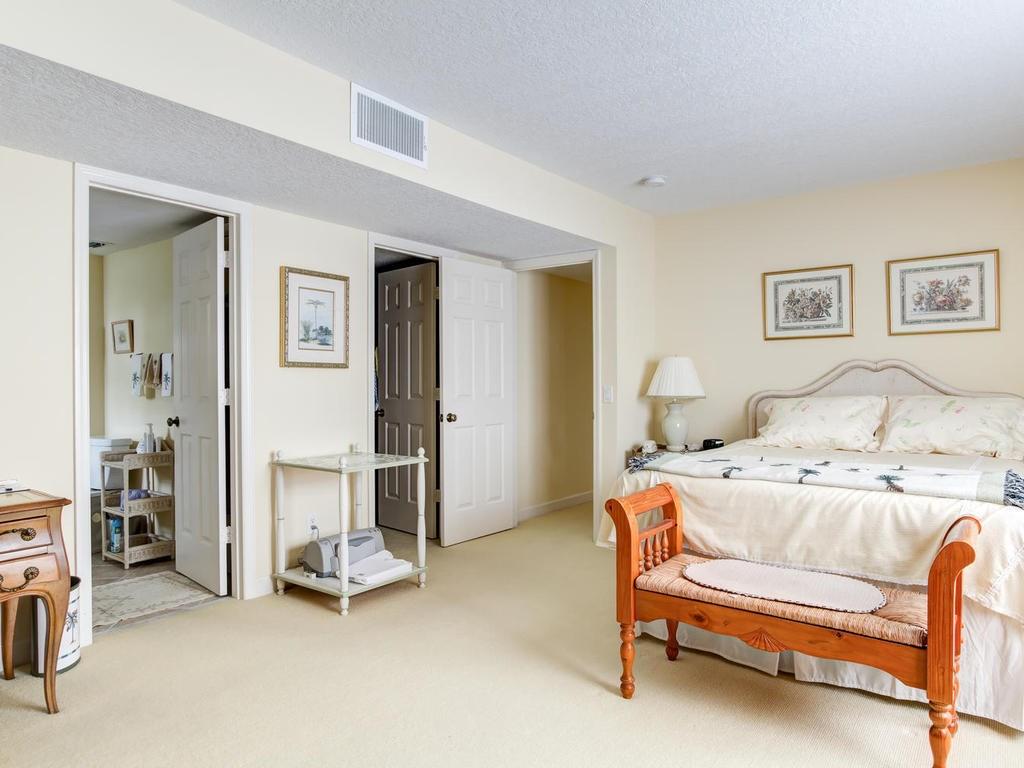 1150 Reef Road, Unit B17 Vero Beach, FL 32963 - Photo 22 of 36 Gallery Image 22