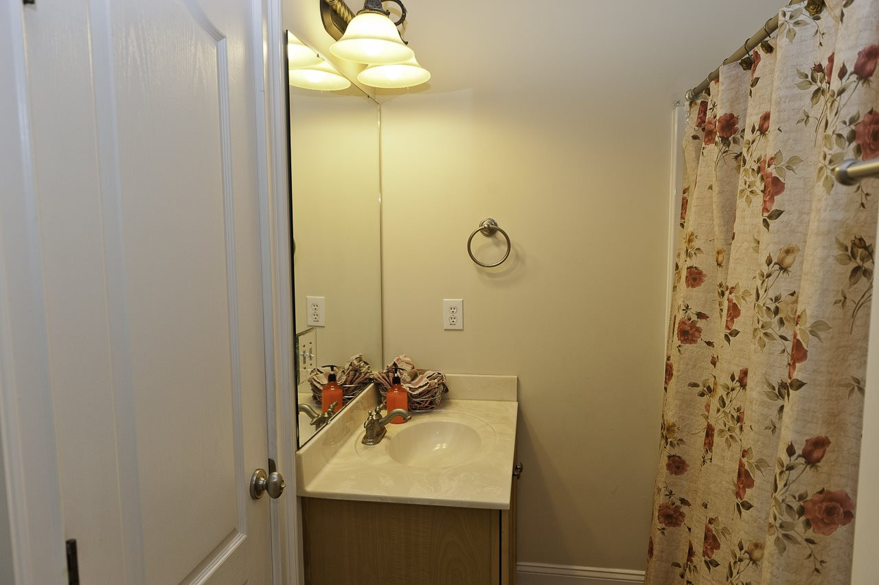 113 Fort Jackson Road Morrisville, NC 27560 - Photo 19 of 25 2ND FLOOR BATHROOM