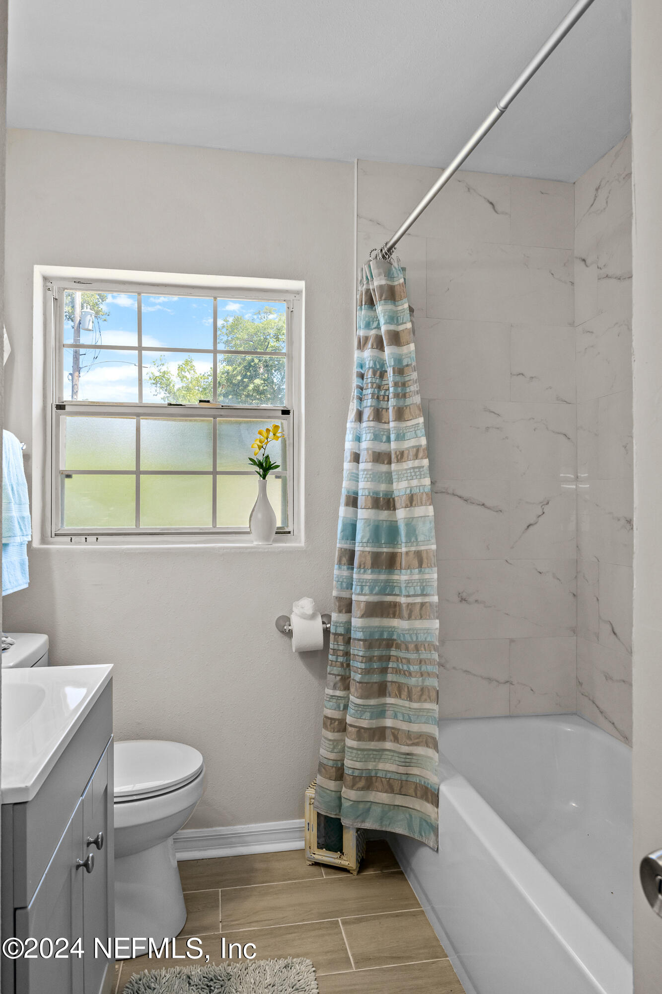 5352 South River Road Jacksonville, FL 32211 - Photo 20 of 29 guest bathroom 1