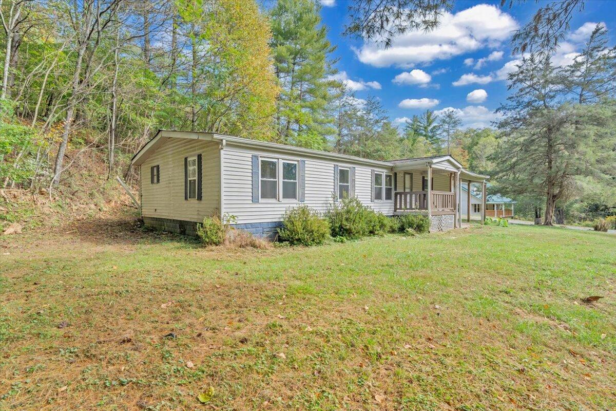6973 Henry Road Henry, VA 24102 - Photo 77 of 110 077-MIB03235