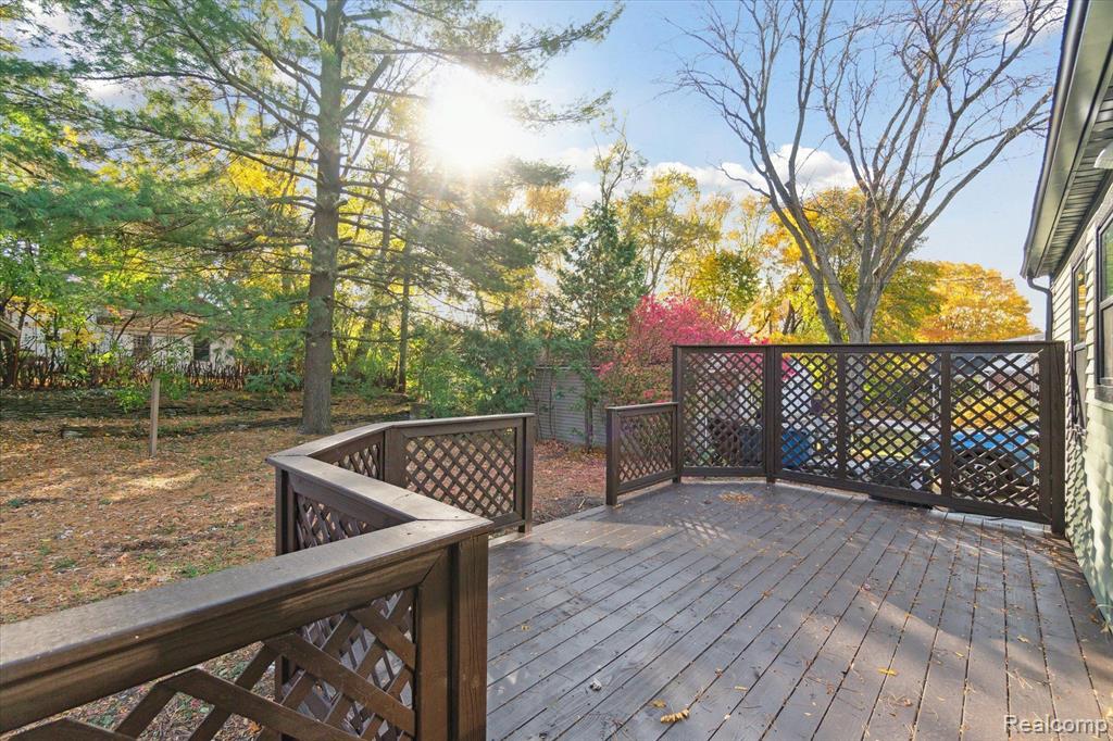 1636 Cherokee Road Ann Arbor, MI 48104 - Photo 45 of 53
