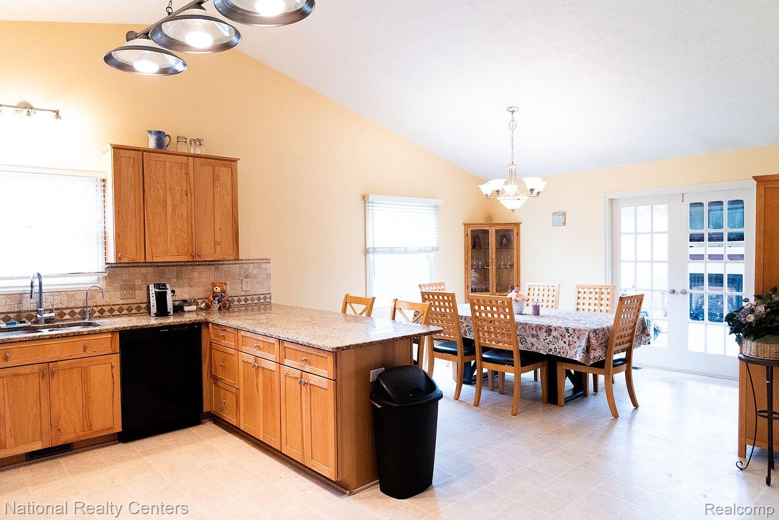 1499 Argentine Road Howell, MI 48843 - Photo 11 of 42 Gallery Image 11