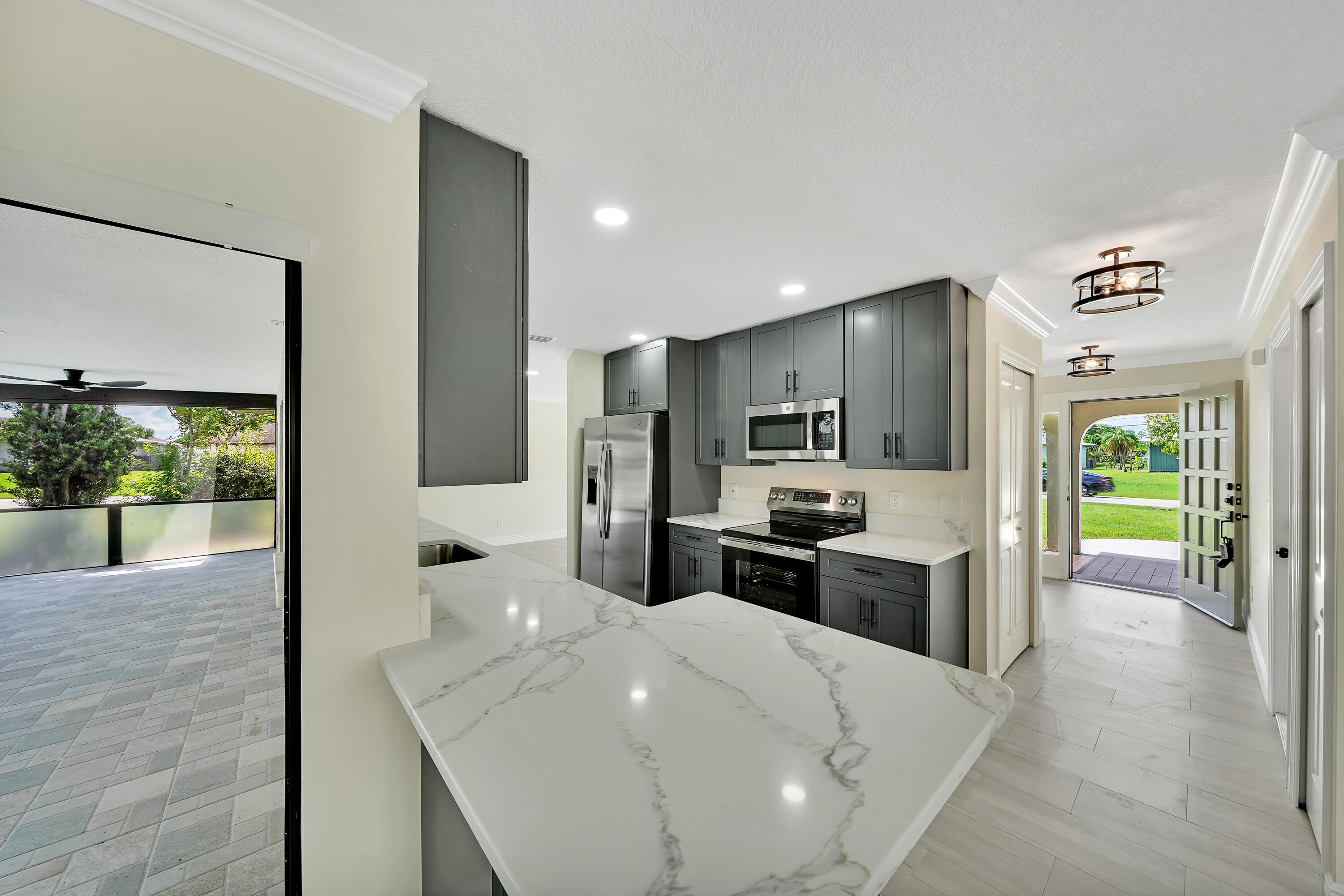 2467 Southeast Wishbone Road Port St. Lucie, FL 34952 - Photo 16 of 58 6 Kitchen (4)
