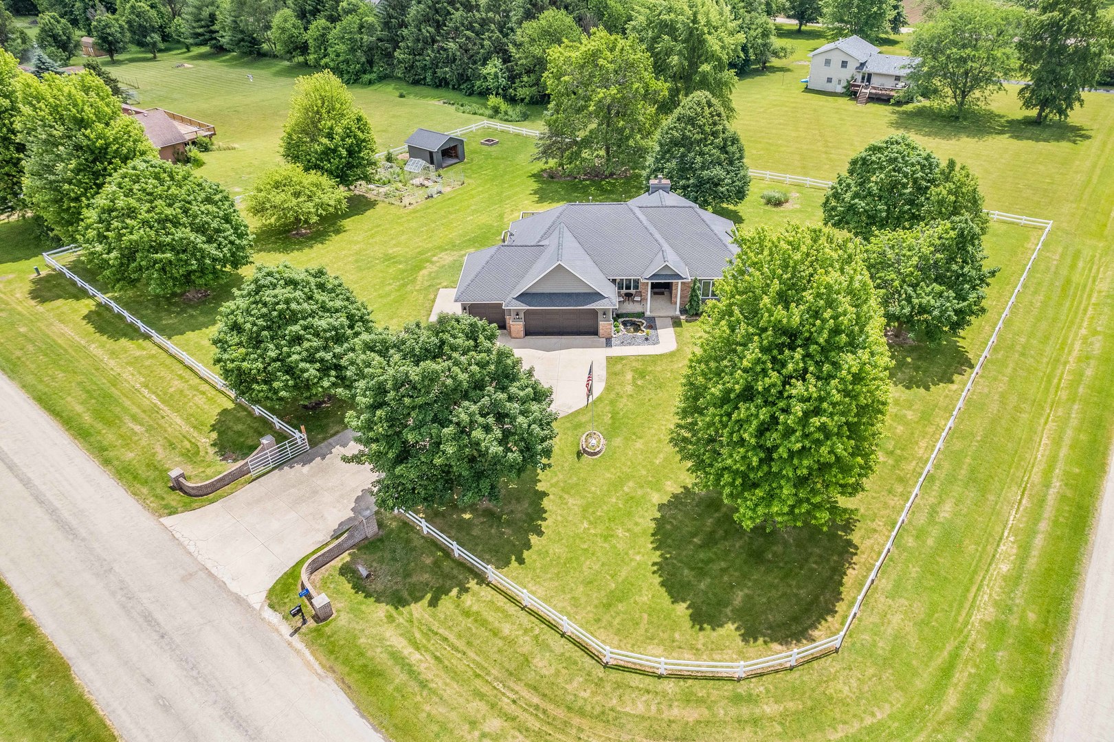 4366 East 2925th Road Sheridan, IL 60551 - Photo 2 of 33 Gallery Image 2