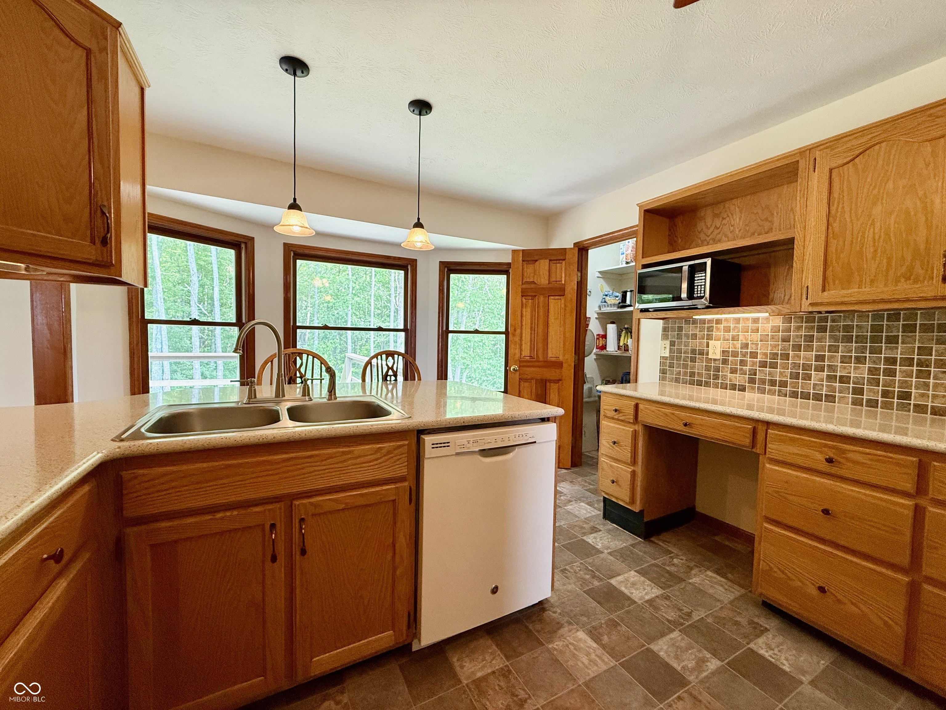 12901 South 550 West Columbus, IN 47201 - Photo 49 of 54