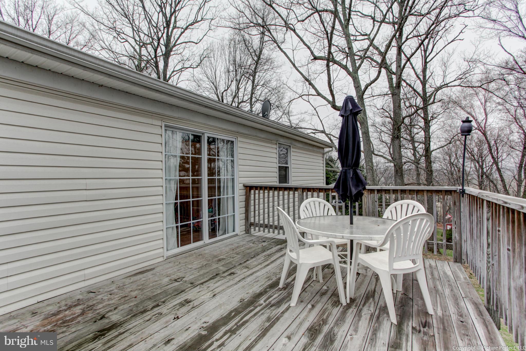 3690 Ridgeview Road Ijamsville, MD 21754 - Photo 18 of 26 Deck