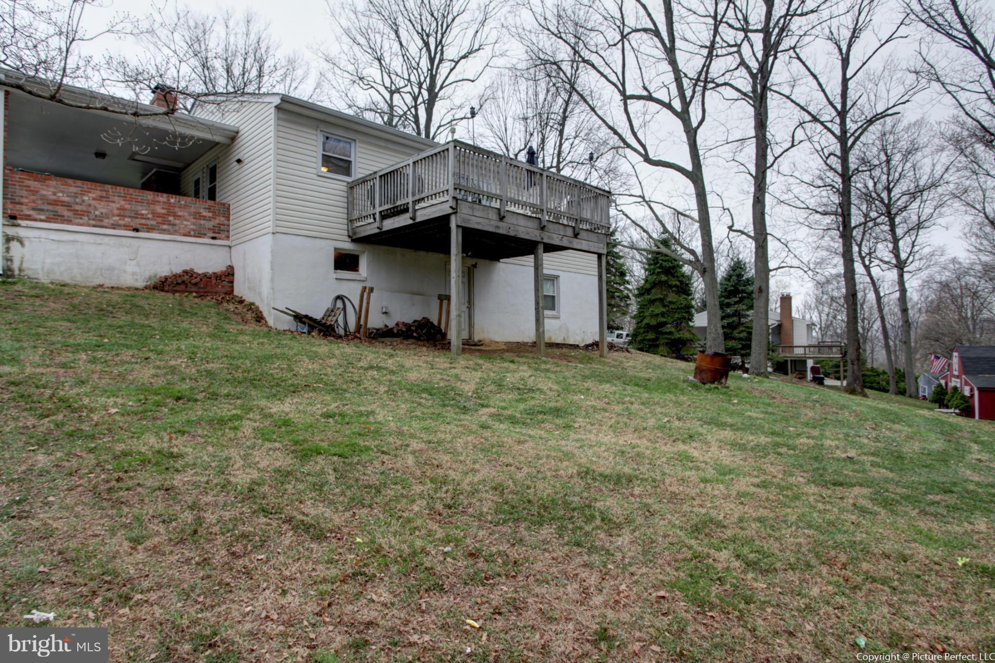 3690 Ridgeview Road Ijamsville, MD 21754 - Photo 23 of 26 Exterior (Rear)