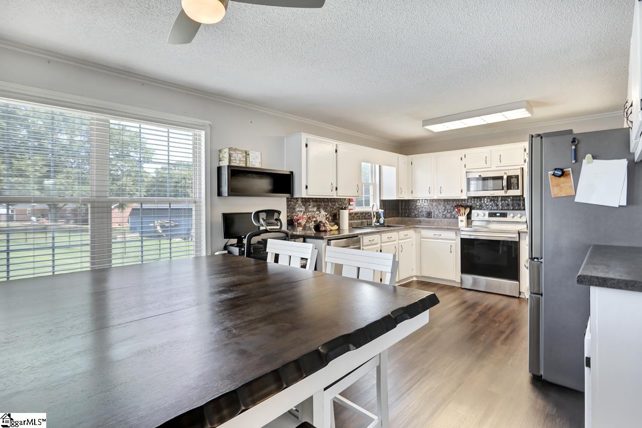 604 Foster Road Williamston, SC 29697 - Photo 12 of 24